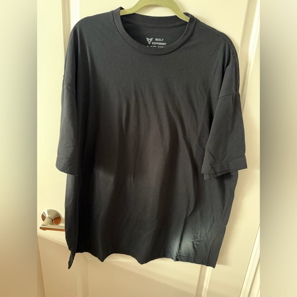 Black Short Sleeve Men's Tee
